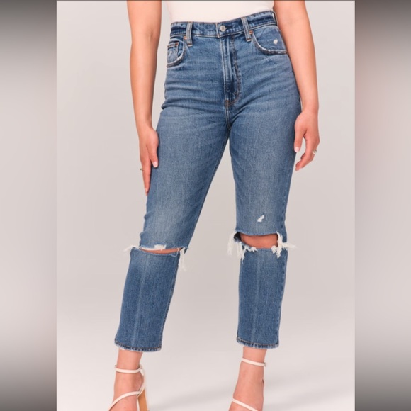 Abercrombie & Fitch - Ankle Straight Ultra High Rise Jean - 27 - Picture 2 of 7